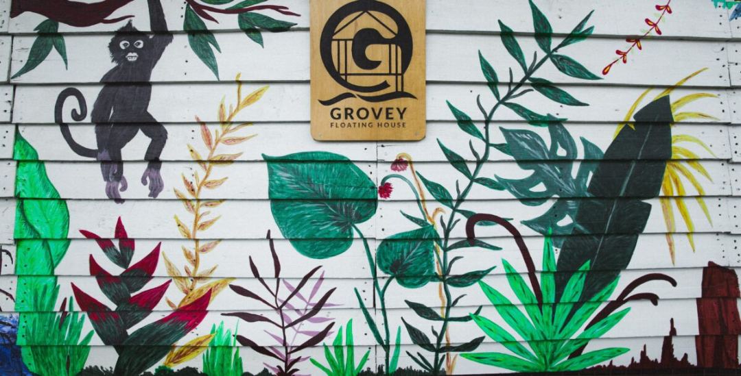 Grovey Floating House